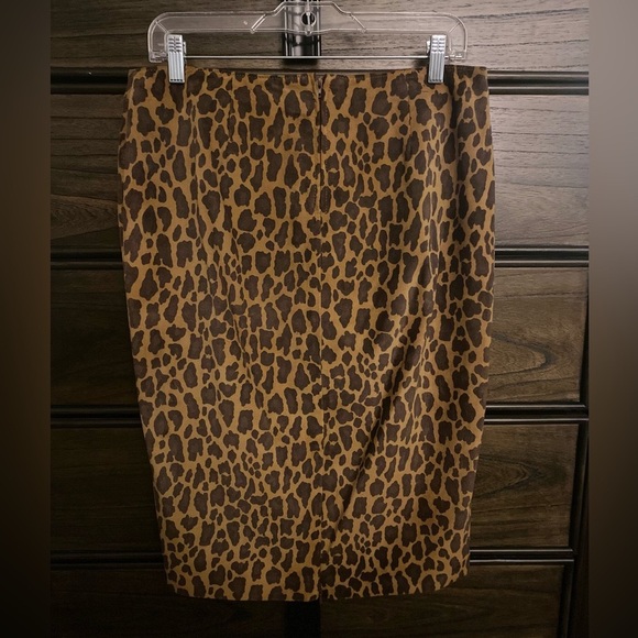 Suede Danaher Leopard Print Knee Length Skirt - Picture 3 of 6